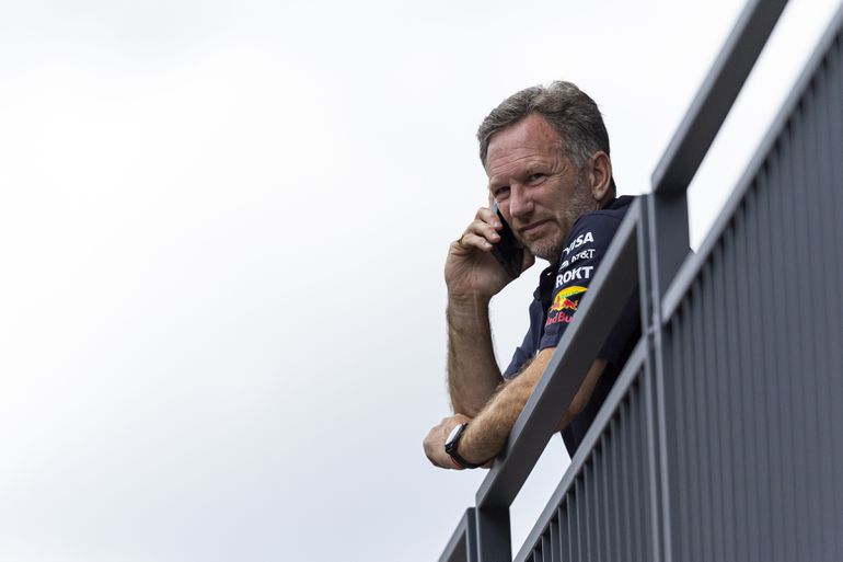Dit is het geldbedrag dat ontslagen baas van F1-kampioen Max Verstappen eist van Red Bull