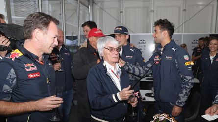 Legende in de F1-wereld geeft ontslagen baas van Max Verstappen trap na: 'Gedroeg zich als een idioot'
