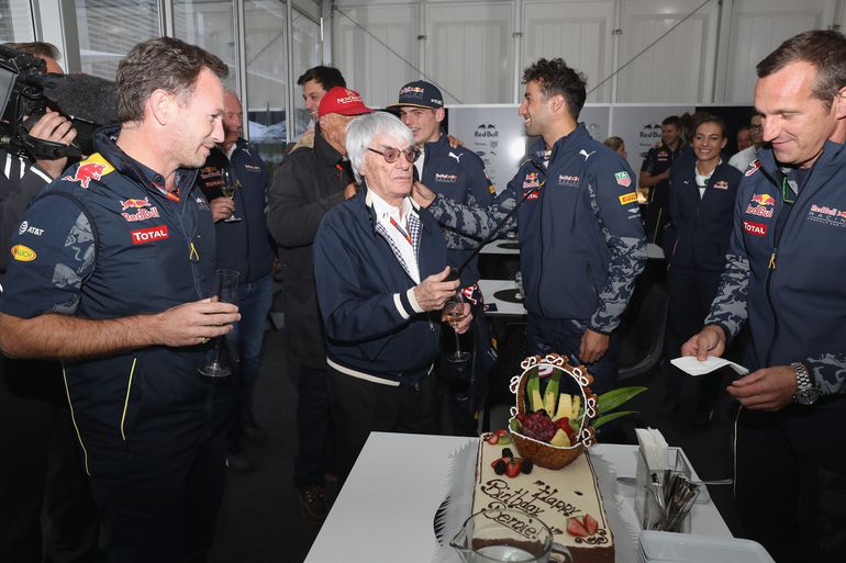 Legende in de F1-wereld geeft ontslagen baas van Max Verstappen trap na: 'Gedroeg zich als een idioot'