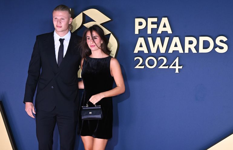 Topvoetballer Erling Haaland doet typische vakantie-activiteit tijdens tripje met jeugdliefde