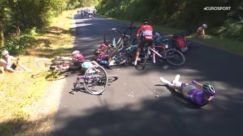 Enorme valpartij in finale van Tour de France: flinke tegenslag voor Tadej Pogacar