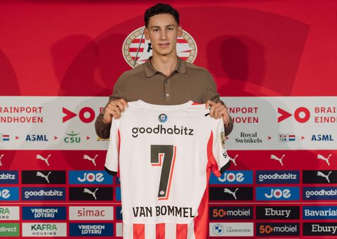 Ruben van Bommel gaat clublegendes achterna met bijzonder nummer bij PSV: 'Ik heb dit altijd in mijn hoofd gehad'