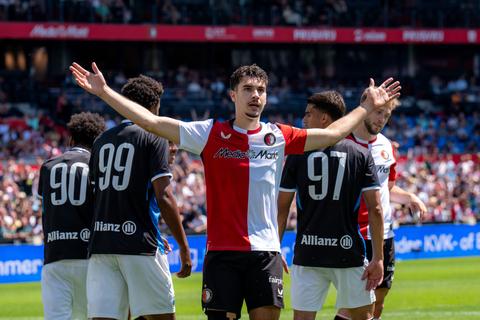 Fitte Shaqueel van Persie schittert na moeilijke periode bij Feyenoord in De Kuip
