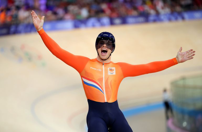 Waanzinnige Harrie Lavreysen wint derde gouden medaille en laat olympische droom uitkomen in Parijs