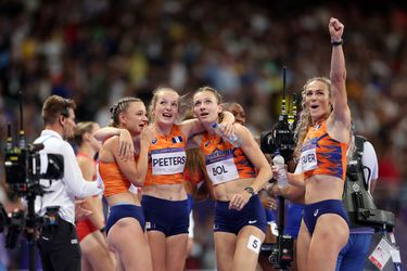 Veel lof voor Femke Bol en Lieke Klaver na rollercoaster op Olympische Spelen: 'Knap om die teleurstelling zo om te zetten'