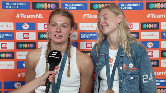 Waterpolosters genieten van bronzen medaille: 'Van een mooi dieptepunt naar een mooi hoogtepunt'