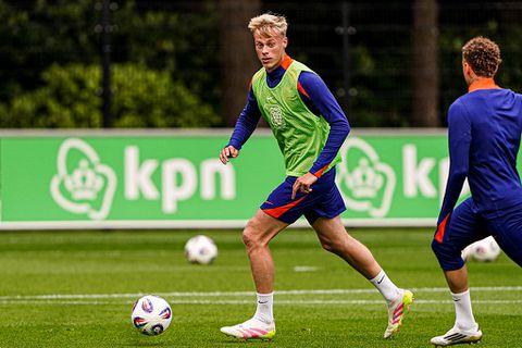 Oranje-international deelt romantische foto's: 'Herinneringen voor altijd'