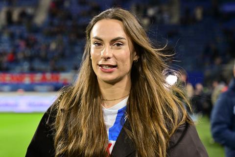 Topschaatsster Femke Kok zorgt voor bijzondere beelden: 'Ze ging helemaal los'