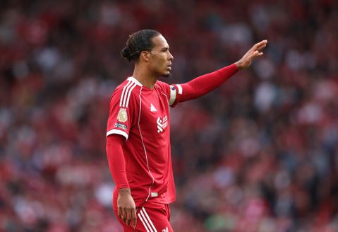 Virgil van Dijk onbedoeld middelpunt van 'gênante' rel: 'Wij vonden dat hij ons iets verschuldigd was'