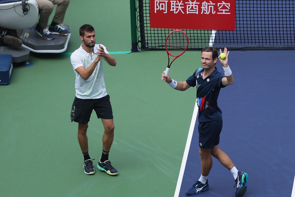 Wesley Koolhof verslaat ervaren duo en staat met Nikola Mektic in dubbelfinale in Shanghai