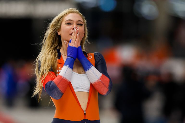 Topschaatsster Jutta Leerdam zet in bijzonder seizoen eerste tijd neer, maar is niet de snelste op 500 meter