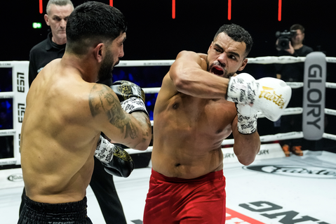 Hoogtepunten Glory 104 | Tarik Khbabez steelt de show, Bahram Rajabzadeh stelt fans teleur en pijnlijke aftocht Levi Rigters