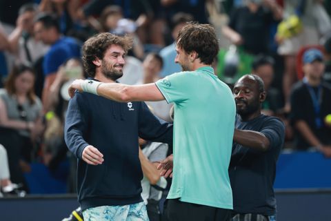 Bijzonder onderonsje in finale Shanghai Masters na grote stunt tegen toptennisser: 'Het is ongelooflijk'