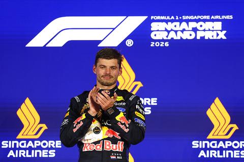 Max Verstappen erkent startprobleem na bijzondere Formule 1-primeur: 'Ik dacht: daar gaan we weer'