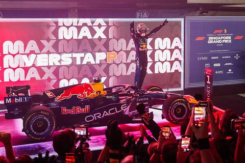 Buitenlandse media onder de indruk van 'dominante' Max Verstappen: 'Hoefde zich niet eens in te spannen'