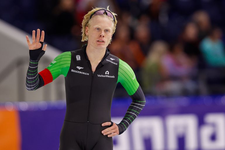 21-jarige sprinter op z'n hoede na snelste tijd in Thialf: 'Hiervan raakt Jordan Stolz niet onder de indruk'