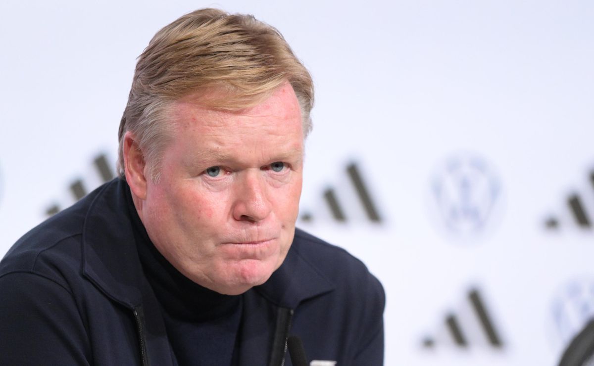 Bondscoach Ronald Koeman ontvangt open sollicitatie: 'Hij kan me altijd bellen, dan sta ik er'