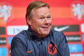 Bondscoach Ronald Koeman geeft een persconferentie over zijn laatste Oranje-selectie van 2024. ©Getty Images