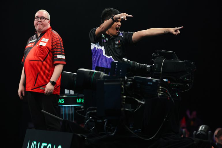 Onbegrip over topdarter op Grand Slam: 'Dat is natuurlijk wel kwalijk, het mag geen verrassing zijn'