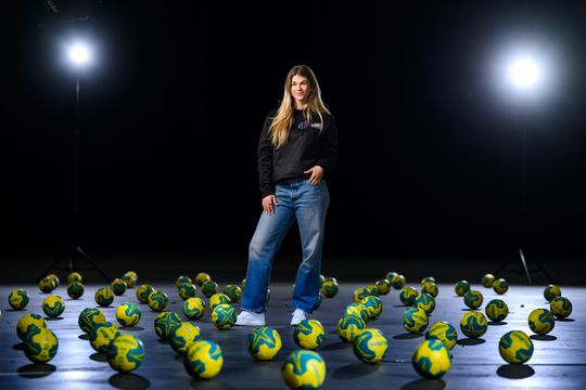 Boegbeeld Tess Lieder pakt in exclusieve serie met Sportnieuws.nl uit richting WK handbal in eigen land