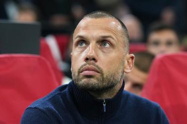 Oud-voetballer doet pijnlijke onthulling over fatale avond John Heitinga bij Ajax: 'Hij heeft meer aan zijn hoofd'