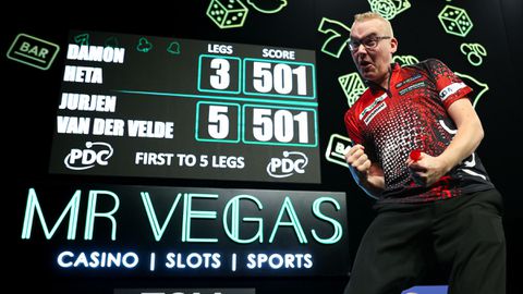 Nederlandse stuntdarter lacht om zijn manier van juichen op Grand Slam: 'Ziet er knullig uit op beeld'