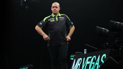 Topdarter Michael van Gerwen toont 'iets positiefs' richting 'hele zware' test: 'Maar dát moet er uit'