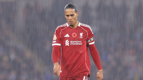 Woedend Liverpool zet opmerkelijke stap na afgekeurde goal Virgil van Dijk in Premier League-topper