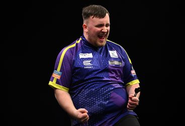 Luke Littler komt met spectaculaire bekendmaking voor WK darts: 'Mijn twee grootste passies komen samen'