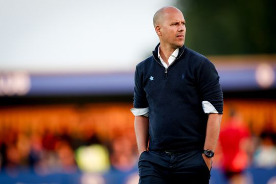 Ontslagen Erik ten Hag krijgt navolging: opnieuw Nederlandse coach op straat gezet in Engeland