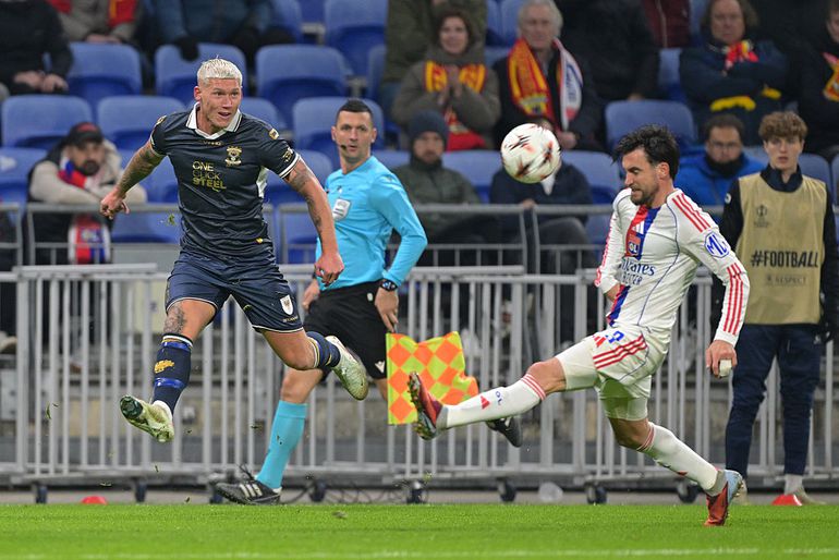 Nieuwe Europese stunt Go Ahead Eagles blijft uit na spectaculair begin bij Olympique Lyon