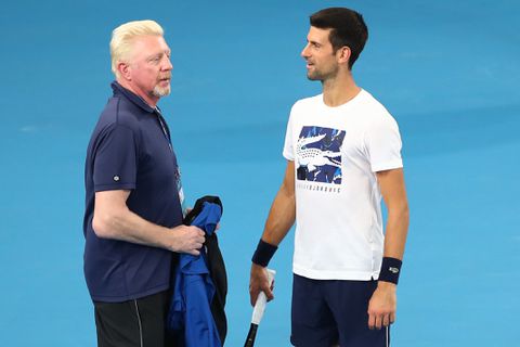 Tennislegende Boris Becker springt in de bres voor Novak Djokovic: 'En hij dan?'