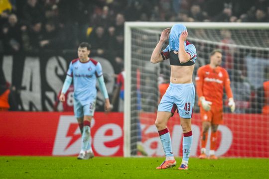 Het Nederlandse voetbal gooit cruciale positie te grabbel met schrikbarende resultaten in Europa