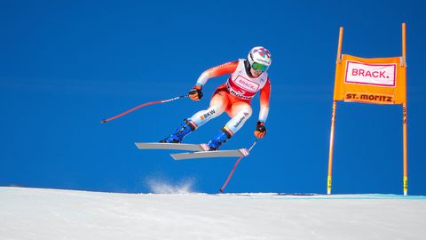 Ernstig ongeval voor olympisch kampioene richting Winterspelen: skiester per helikopter afgevoerd
