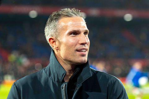 Live FCSB - Feyenoord | Ploeg Robin van Persie begint Europese comeback tegen lotgenoot uit Roemenië