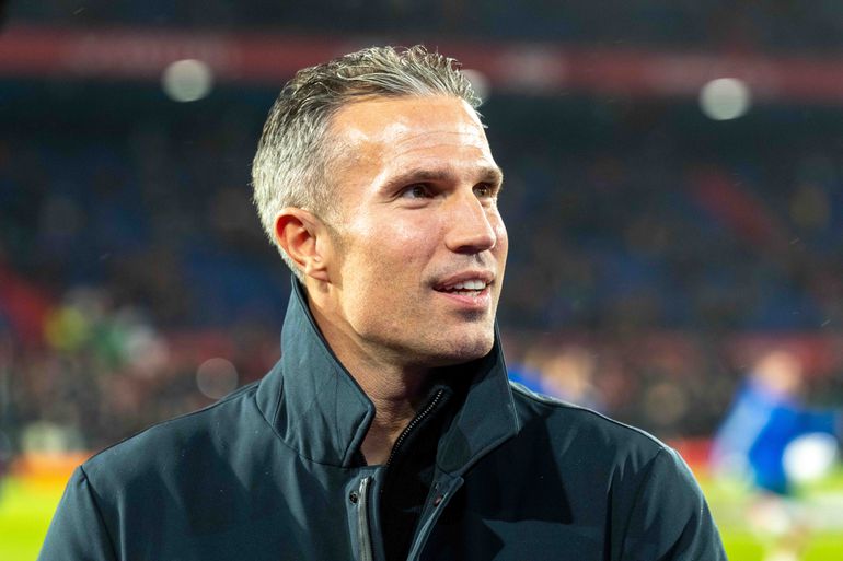 Live FCSB - Feyenoord | Ploeg Robin van Persie begint Europese comeback tegen lotgenoot uit Roemenië