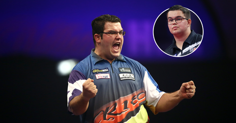 Tegenstander Gian van Veen slachtoffer van 'super klungelig' moment op WK darts: 'Dat zien we nooit meer'