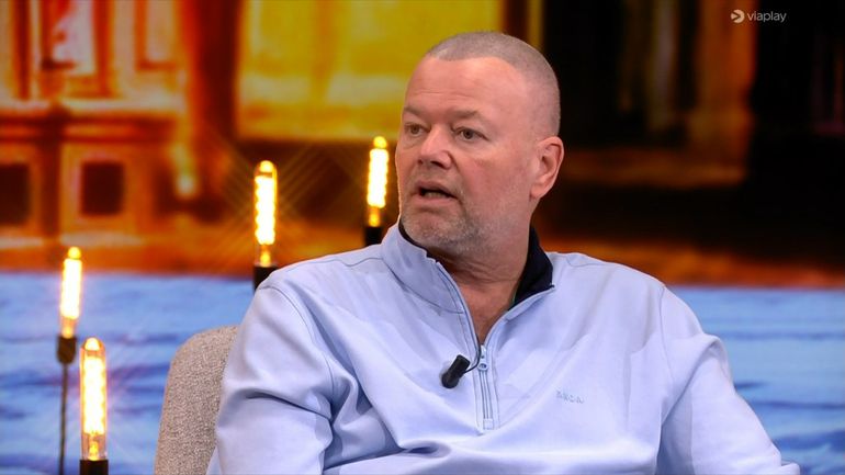 Dartslegende Raymond van Barneveld spreekt vlak voor WK over groot gemis: 'Trokken samen op'
