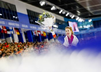 Antoinette Rijpma-de Jong straalt na spektakel op EK allround: 'Altijd mooi om de wereldkampioen te verslaan'