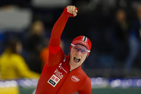 Nederlandse schaatsers buigen diep voor Noren op 1500 meter, EK allround lijkt beslist