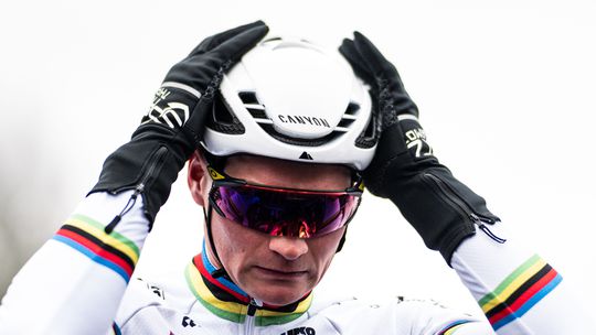 Onzekerheid over topwielrenner Mathieu van der Poel: 'Dat beslist hij later'