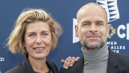 Vrouw Erben Wennemars openbaart merkwaardige gewoonte: 'Daar maak je geen vrienden mee'