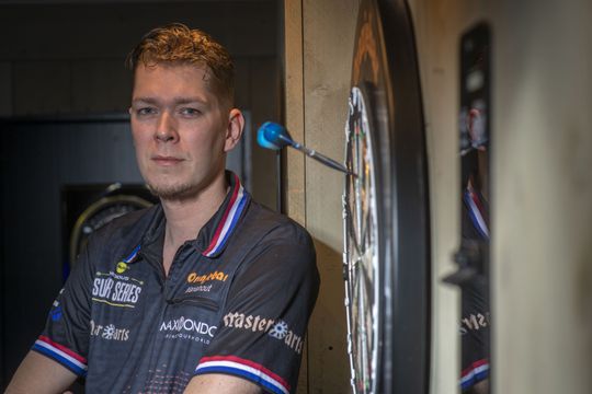 Vriendin van Nederlandse profdarter deed bijzonder aanbod: 'Nu kan ik flink geld gaan verdienen'