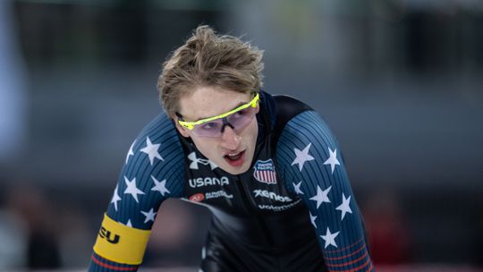 Topschaatser Jordan Stolz ziet geklaag beloond worden: geld stroomt binnen in aanloop naar de Olympische Spelen