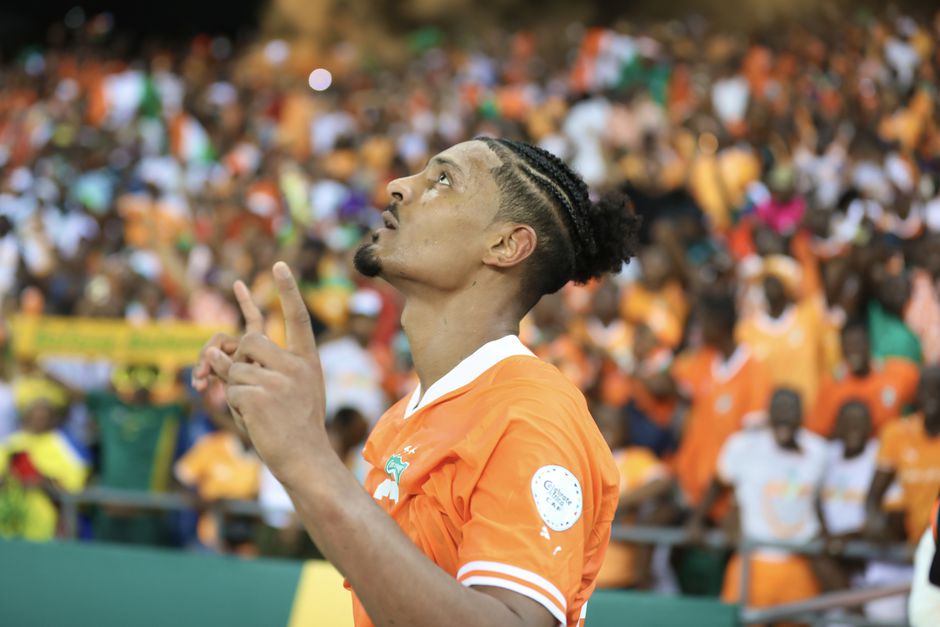 Huilende Haller achttien maanden na kankerdiagnose dé held van de Afrika Cup: 'Zo vaak van gedroomd'
