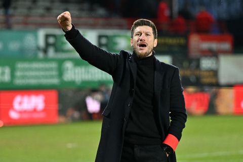 Oude bekende van Ajax kortaf over 'glijpartij' bij Union Sint-Gillis: 'We kennen de omstandigheden'