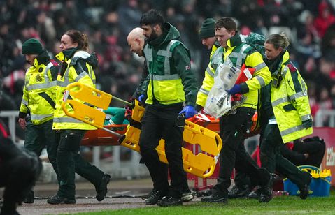 Arne Slot maakt zich grote zorgen na schrikmoment tijdens Sunderland - Liverpool: 'Een zware klap'