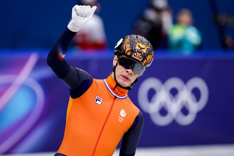 Sensationele shorttracker Jens van 't Wout toont klasse apart en volgt Xandra Velzeboer op