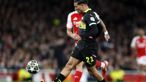 PSV'er Couhaib Driouech kopieert Wout Weghorst met reactie na wonderschone goal bij Arsenal