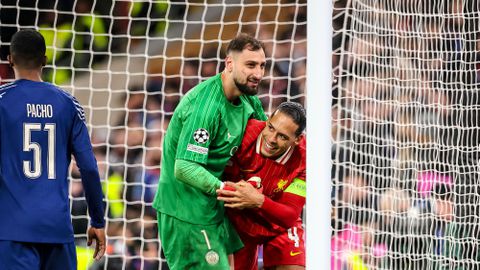 Frans medium schept duidelijkheid over onderonsje tussen Virgil van Dijk en PSG-leiding